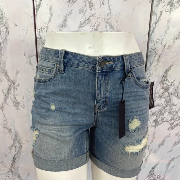 DISTRESSED DENIM CUFFED ROLLED UP SHORTS IZ: 4/27 - Picture 2 of 3